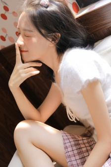 25岁的女字高中生动漫