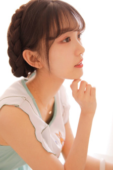 美人李智贤